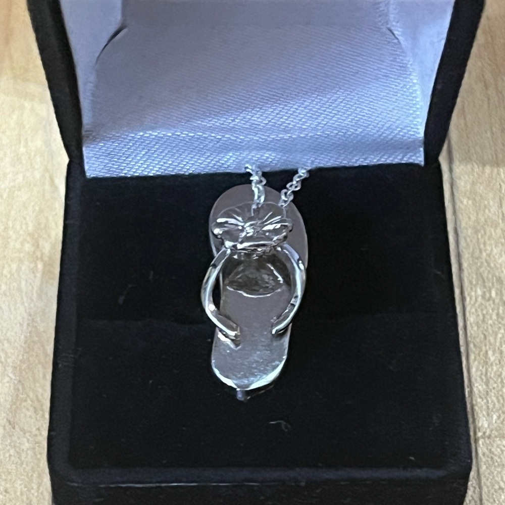 Elegant Hawaiian Slipper Style Flip Flop Sandal Necklace